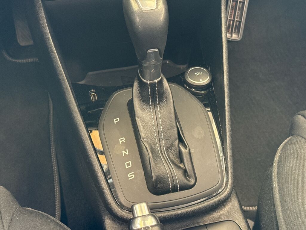 Ford Fiesta 2018 Valkoinen