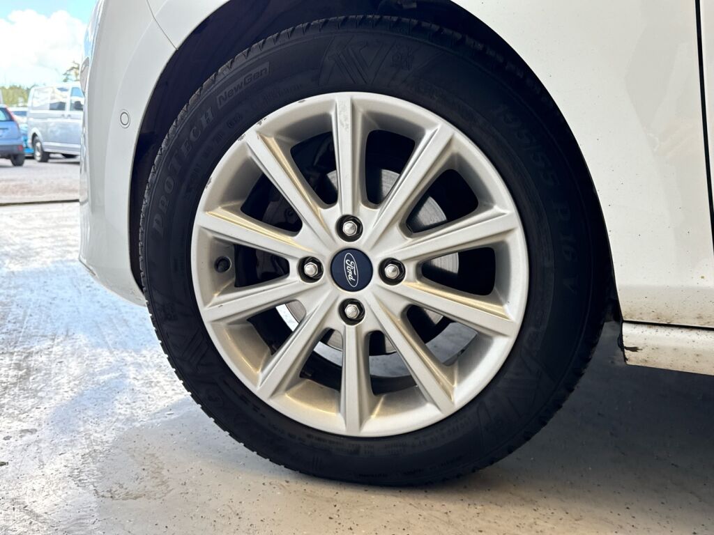 Ford Fiesta 2018 Valkoinen