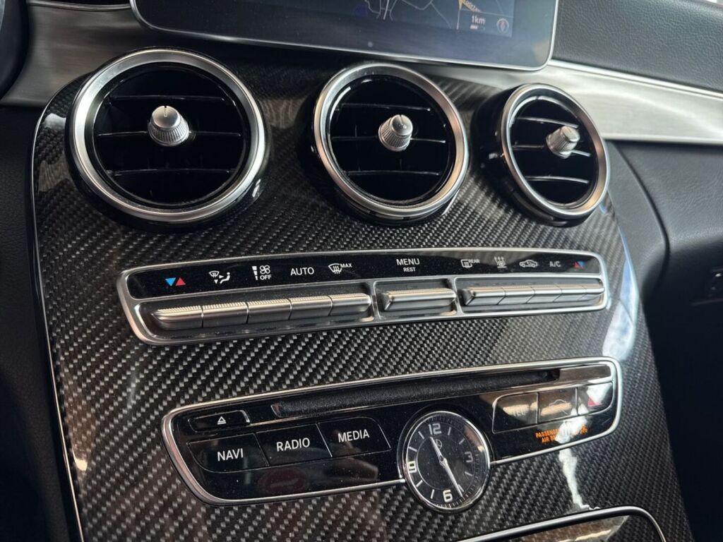 Mercedes-Benz C 2015 Musta