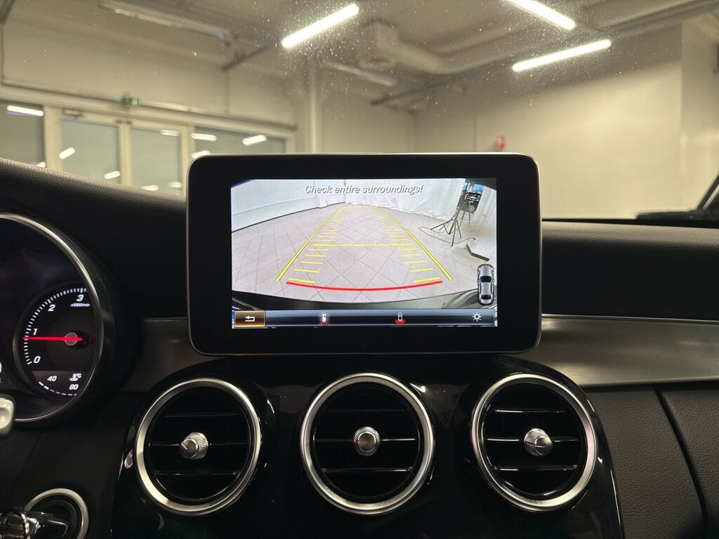 Mercedes-Benz C 2015 Musta