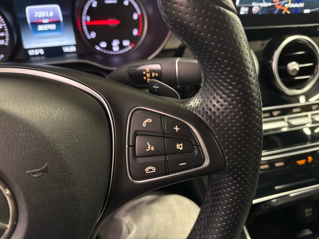 Mercedes-Benz C 2015 Musta