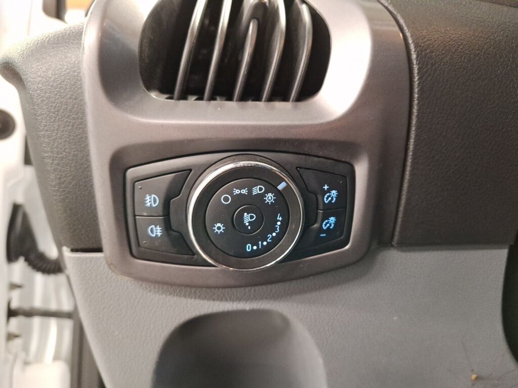 Ford Transit Custom 2018 Valkoinen