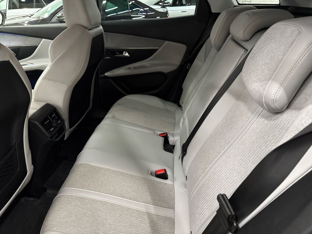 Peugeot 3008 2018 Valkoinen