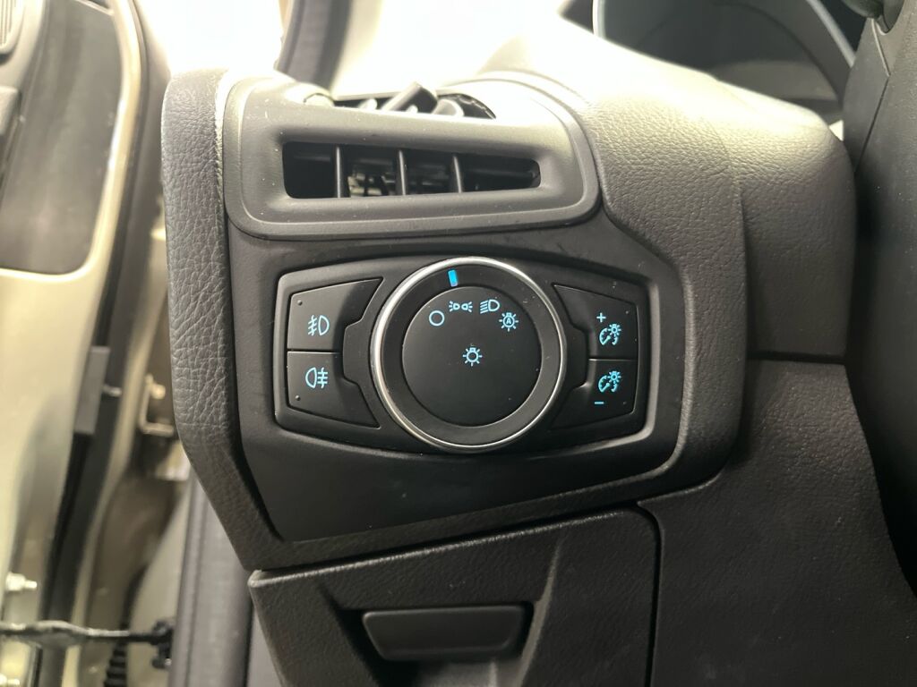 Ford Focus 2018 Harmaa