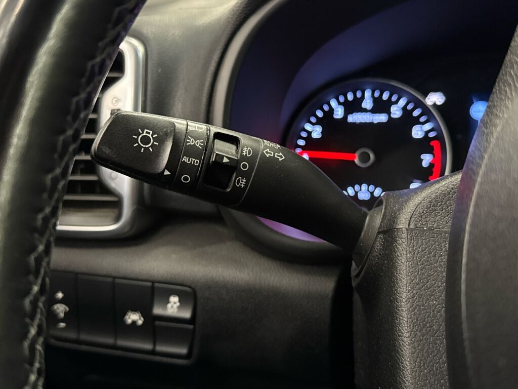 Kia Sportage 2018 Punainen