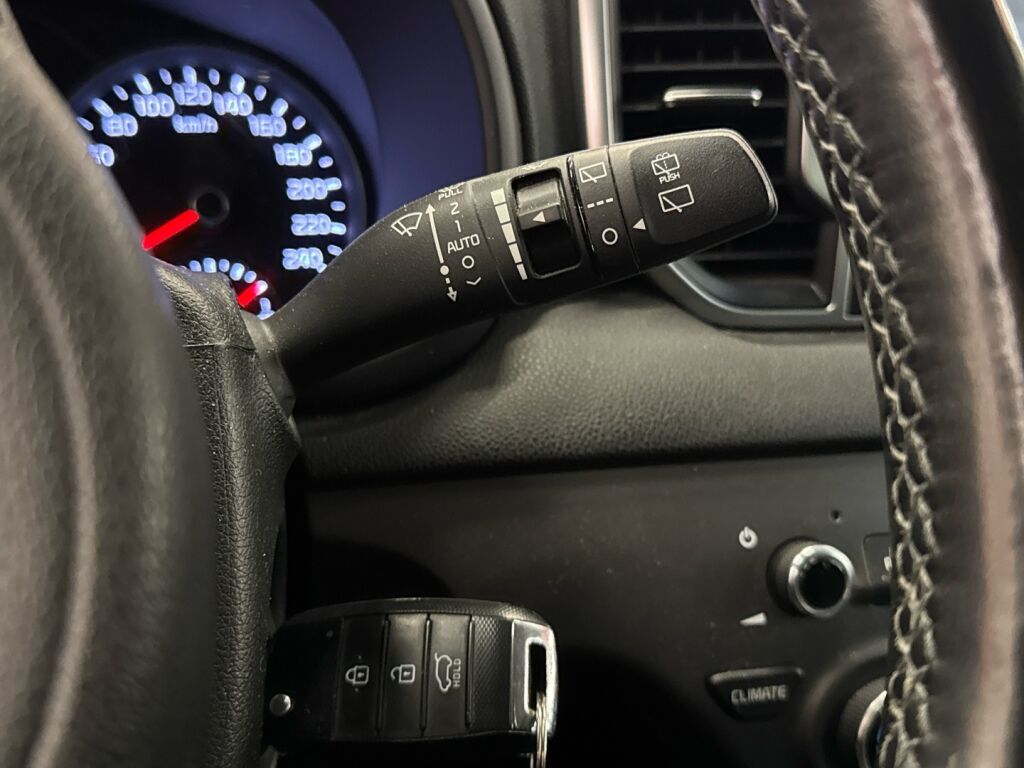 Kia Sportage 2018 Punainen