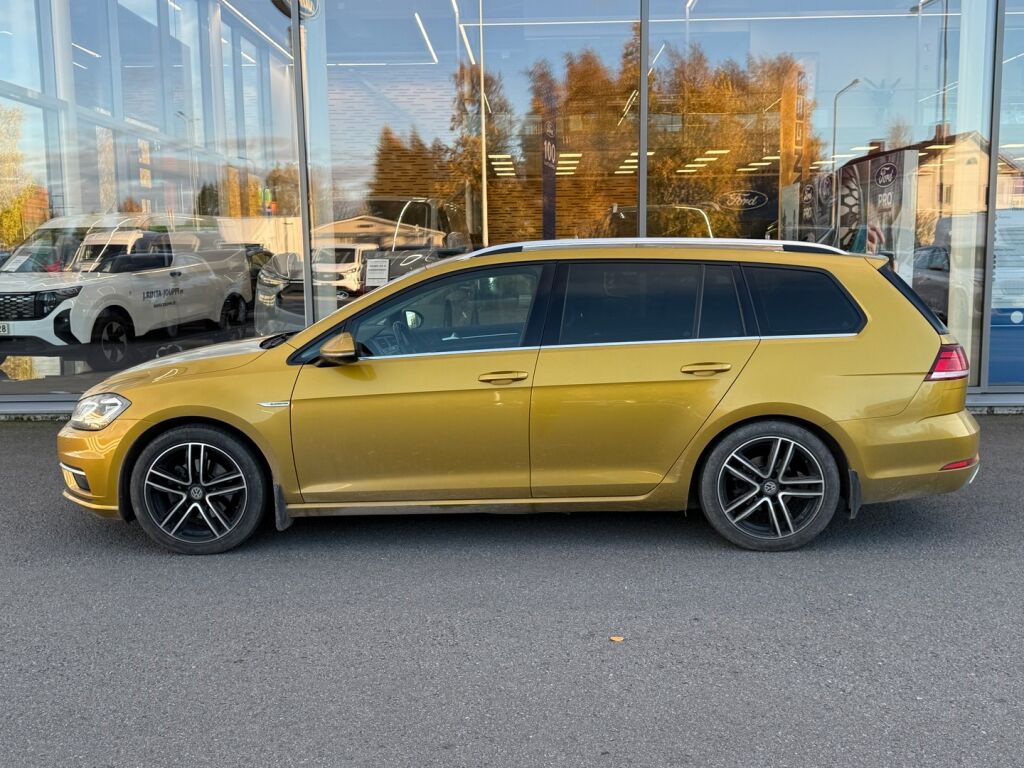 Volkswagen Golf 2018 Keltainen