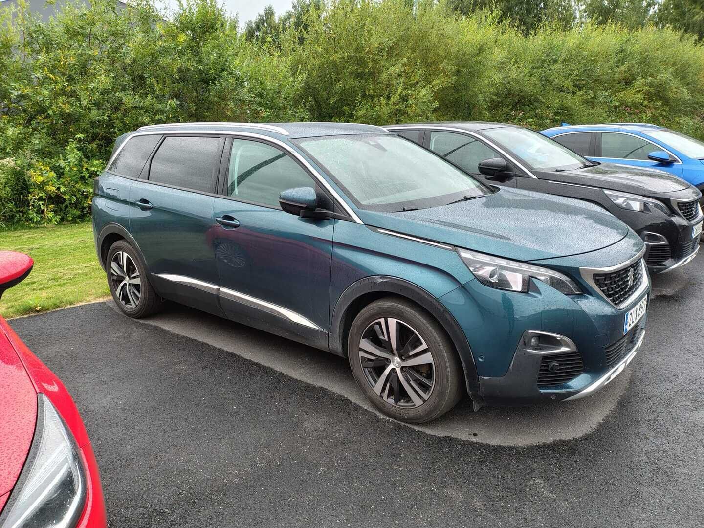 Peugeot 5008