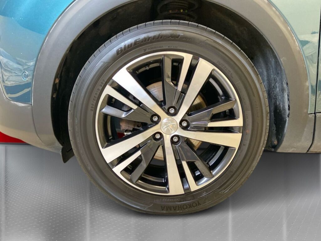 Peugeot 5008 2018 Harmaa