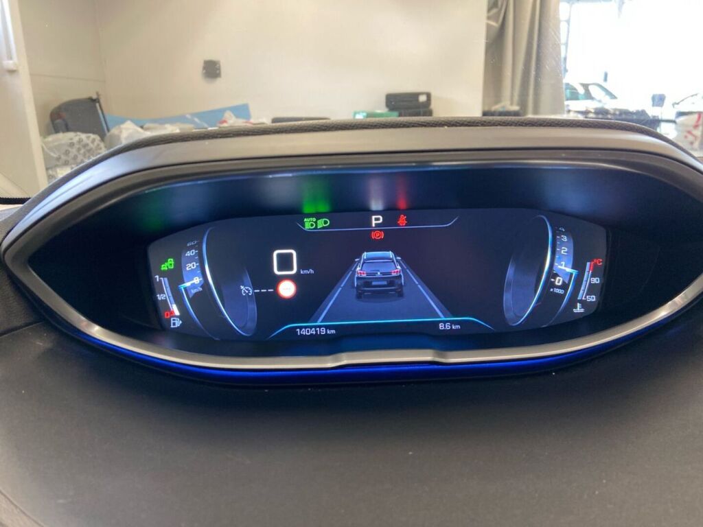 Peugeot 5008 2018 Harmaa