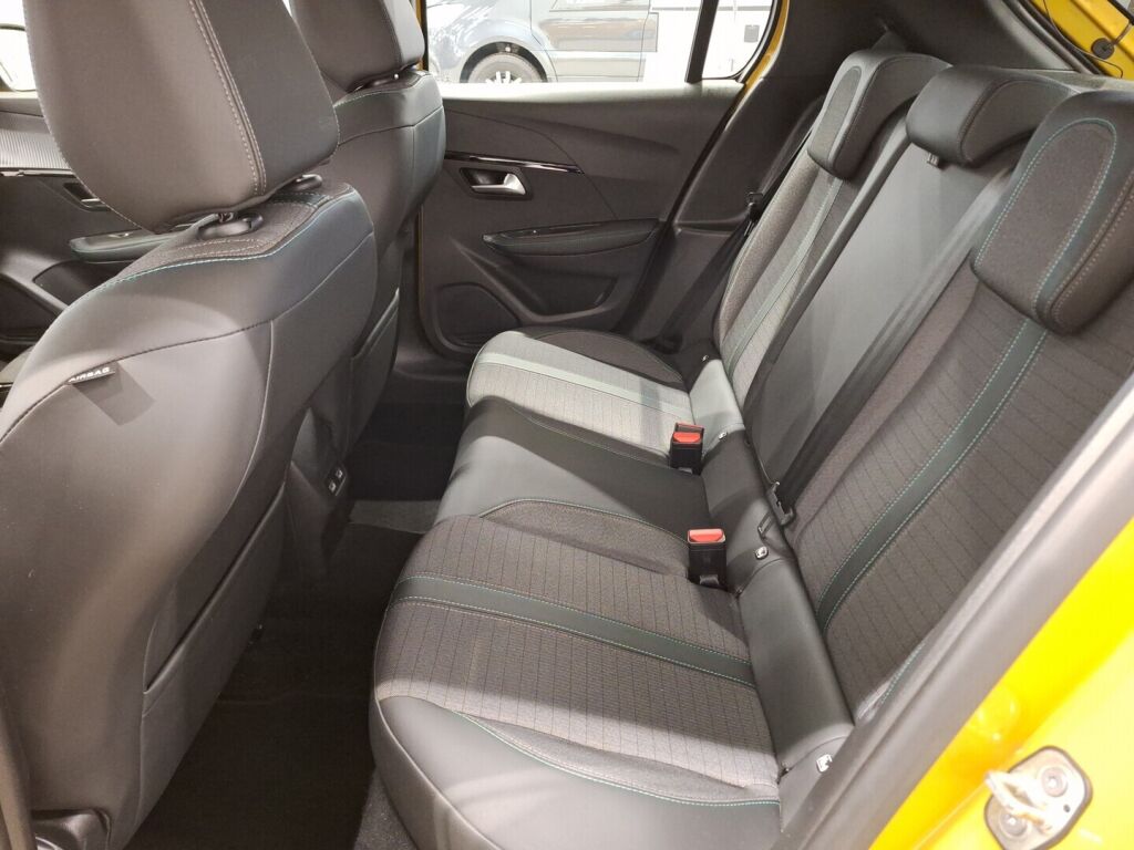 Peugeot 208 2020 Keltainen