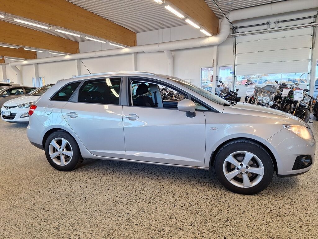 Seat Ibiza ST 2011 Ruskea (beige)