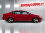 Volkswagen Passat 2011 Punainen