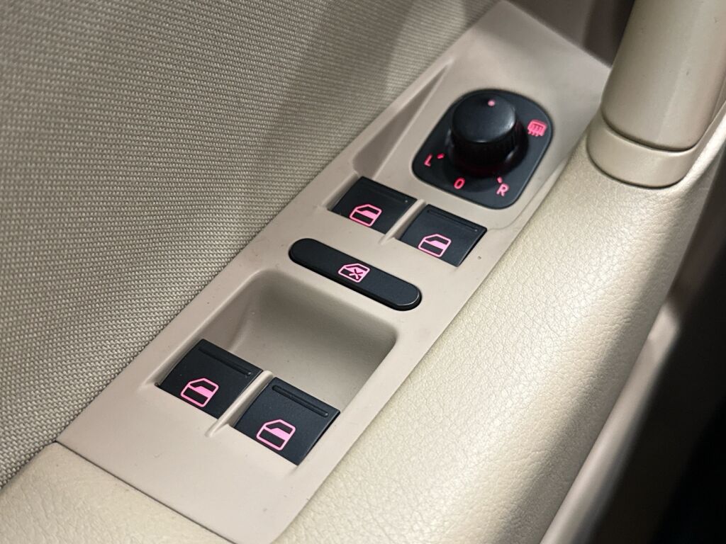 Volkswagen Passat 2011 Punainen