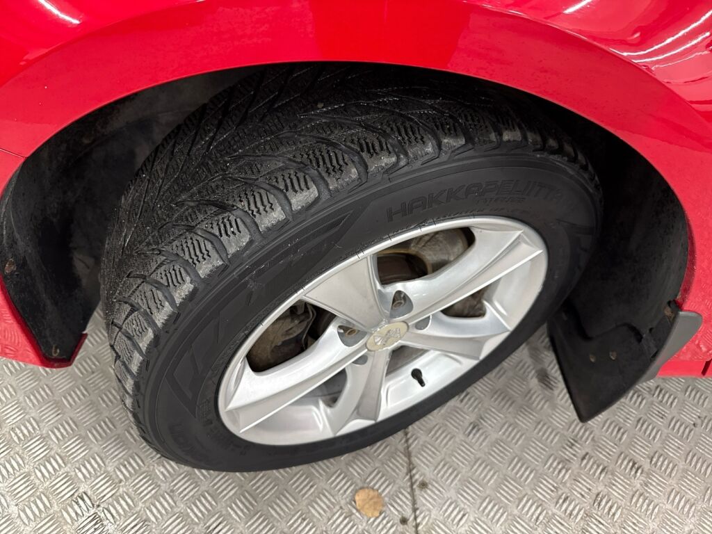 Volkswagen Passat 2011 Punainen