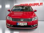 Volkswagen Passat 2011 Punainen