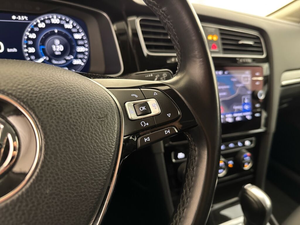 Volkswagen Golf 2018 Harmaa