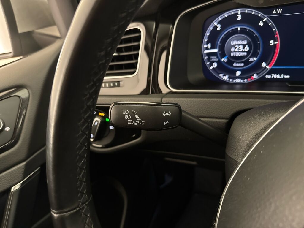 Volkswagen Golf 2018 Harmaa