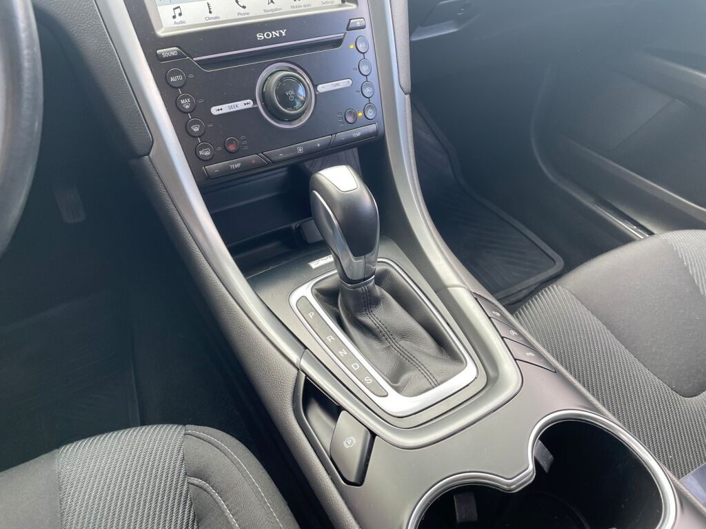 Ford Mondeo 2018 Sininen