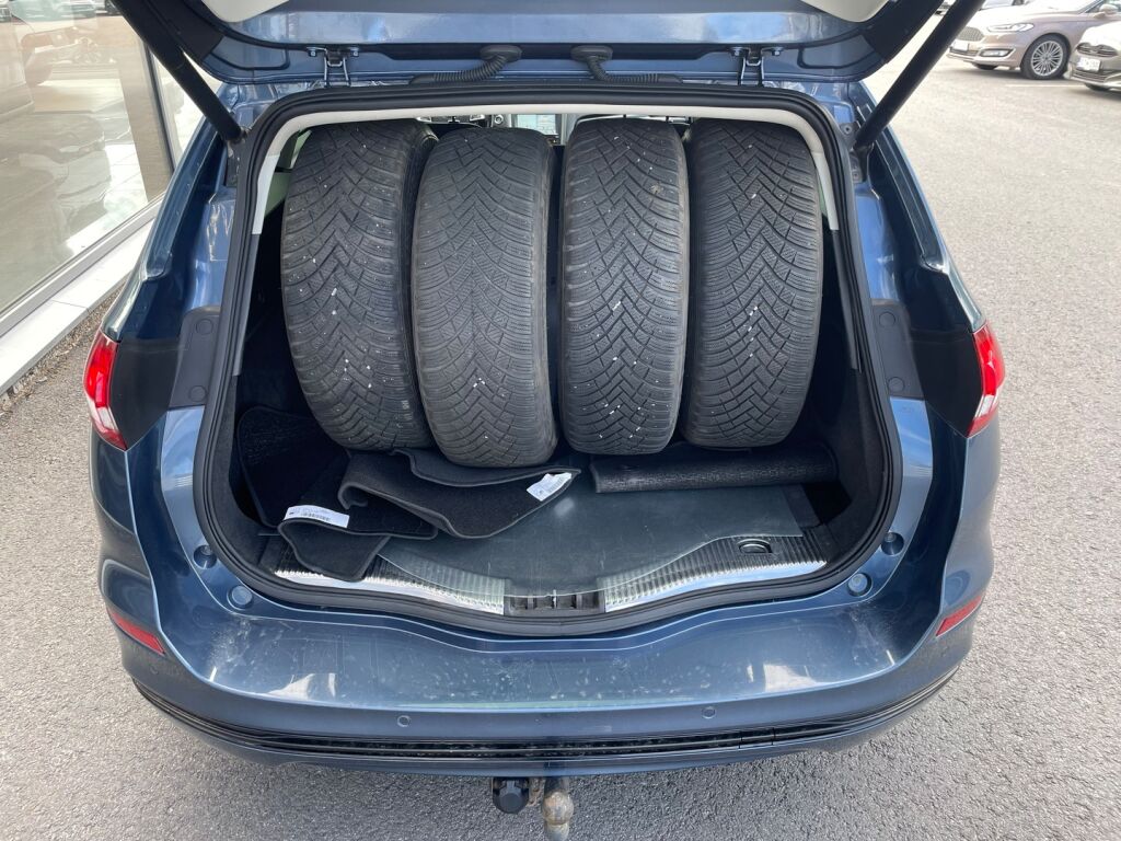 Ford Mondeo 2018 Sininen