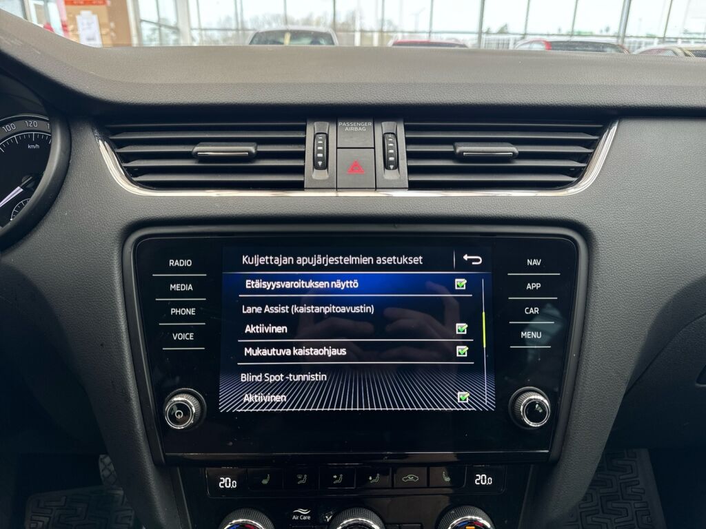 Skoda Octavia 2018 Sininen
