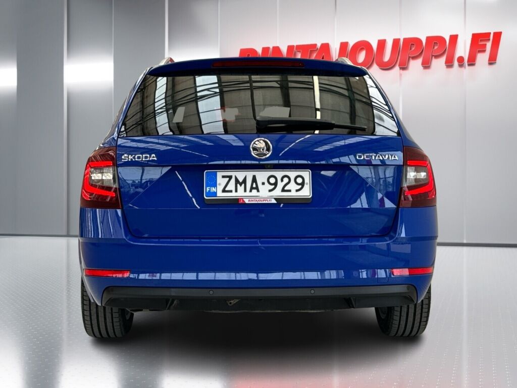 Skoda Octavia 2018 Sininen