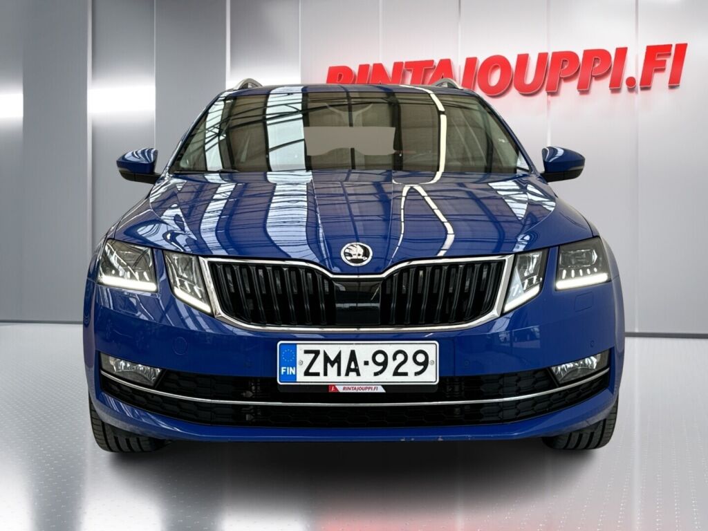 Skoda Octavia 2018 Sininen