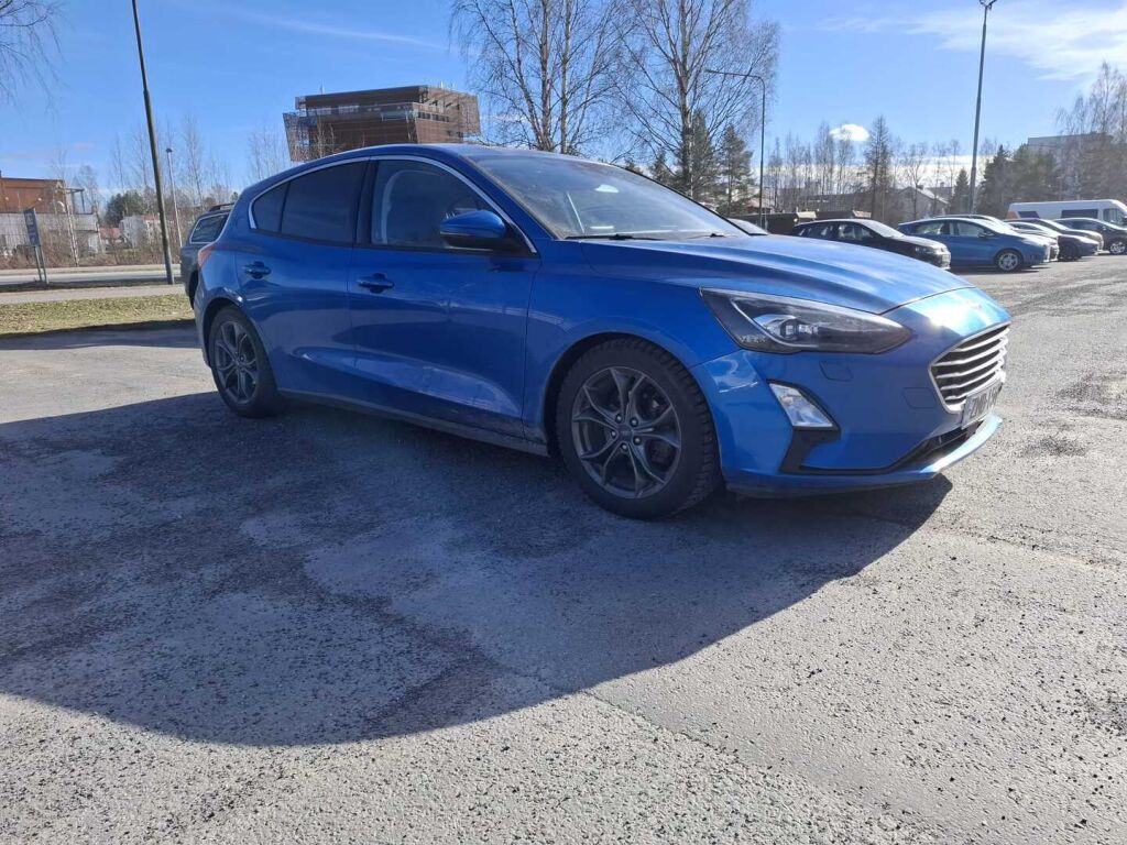 Ford Focus 2018 Sininen