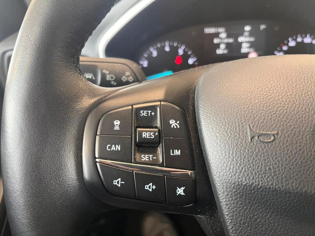 Ford Focus 2019 Sininen