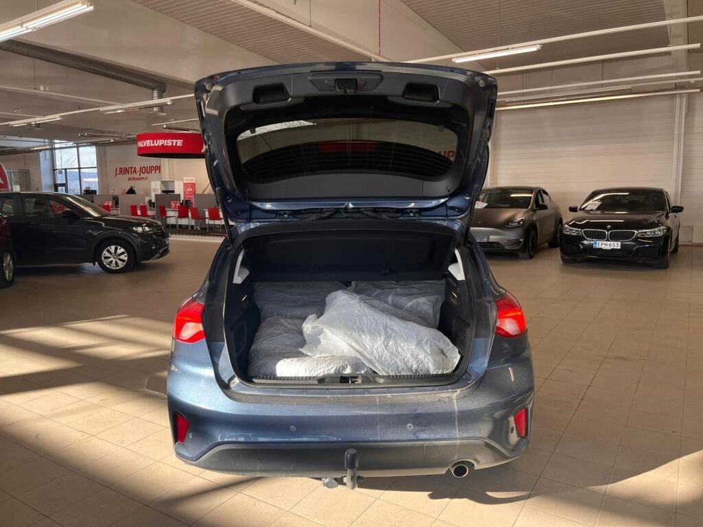 Ford Focus 2019 Sininen