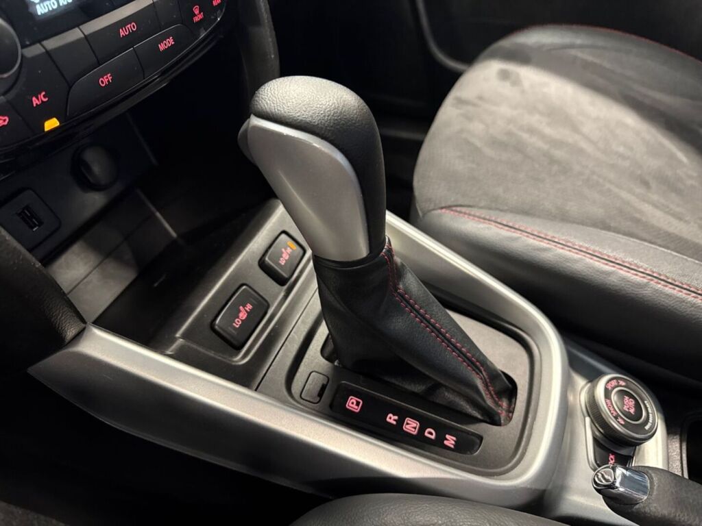 Suzuki Vitara 2018 Harmaa