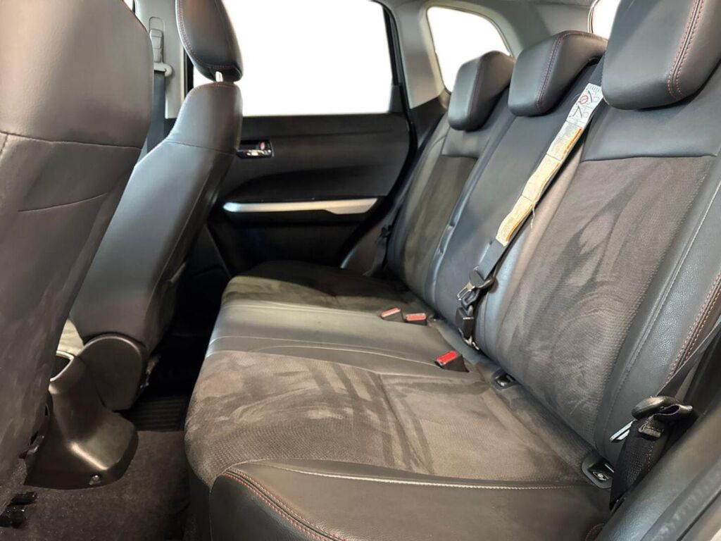 Suzuki Vitara 2018 Harmaa