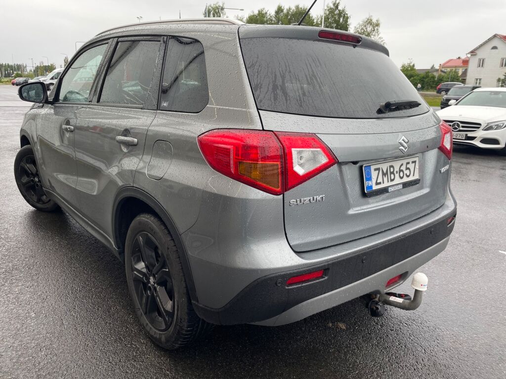 Suzuki Vitara 2018 Harmaa