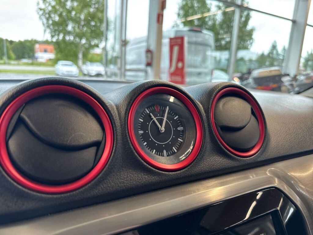 Suzuki Vitara 2018 Harmaa
