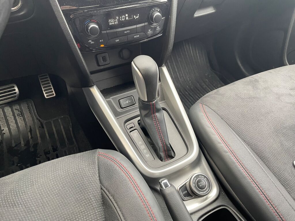 Suzuki Vitara 2018 Harmaa