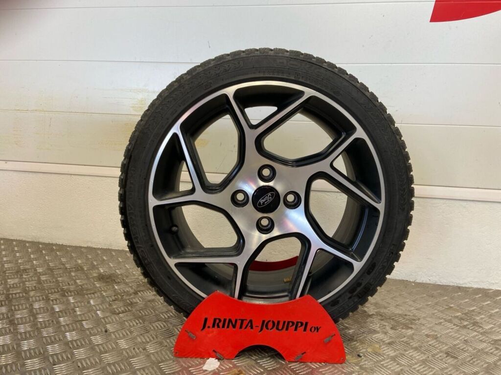 Ford Fiesta 2018 Punainen