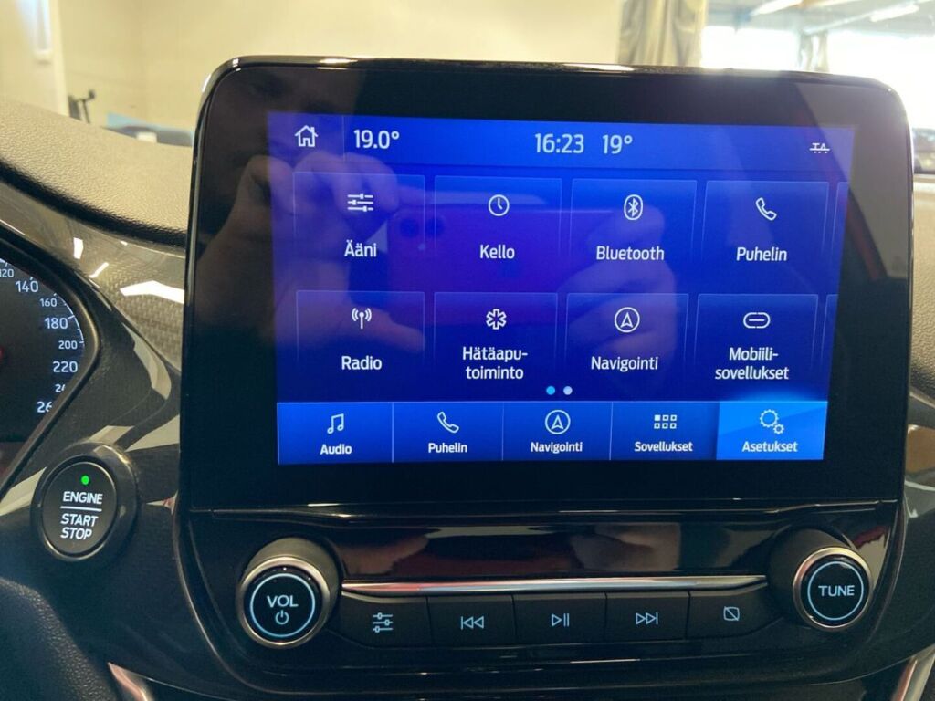 Ford Fiesta 2018 Punainen