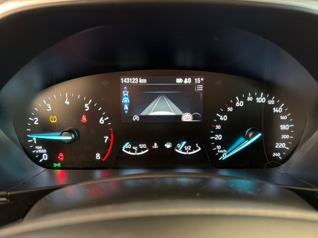 Ford Focus 2019 Sininen