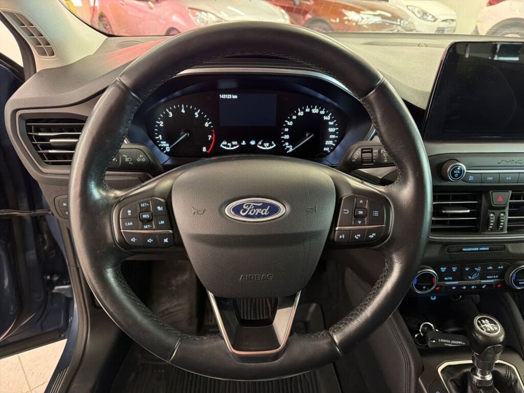 Ford Focus 2019 Sininen