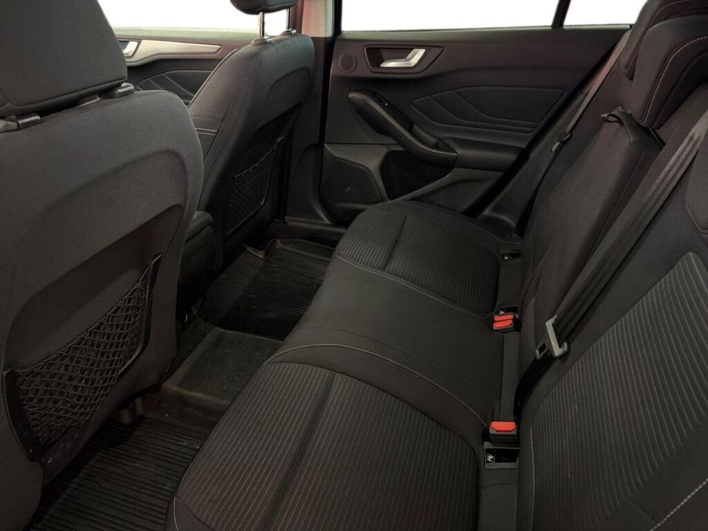 Ford Focus 2019 Sininen