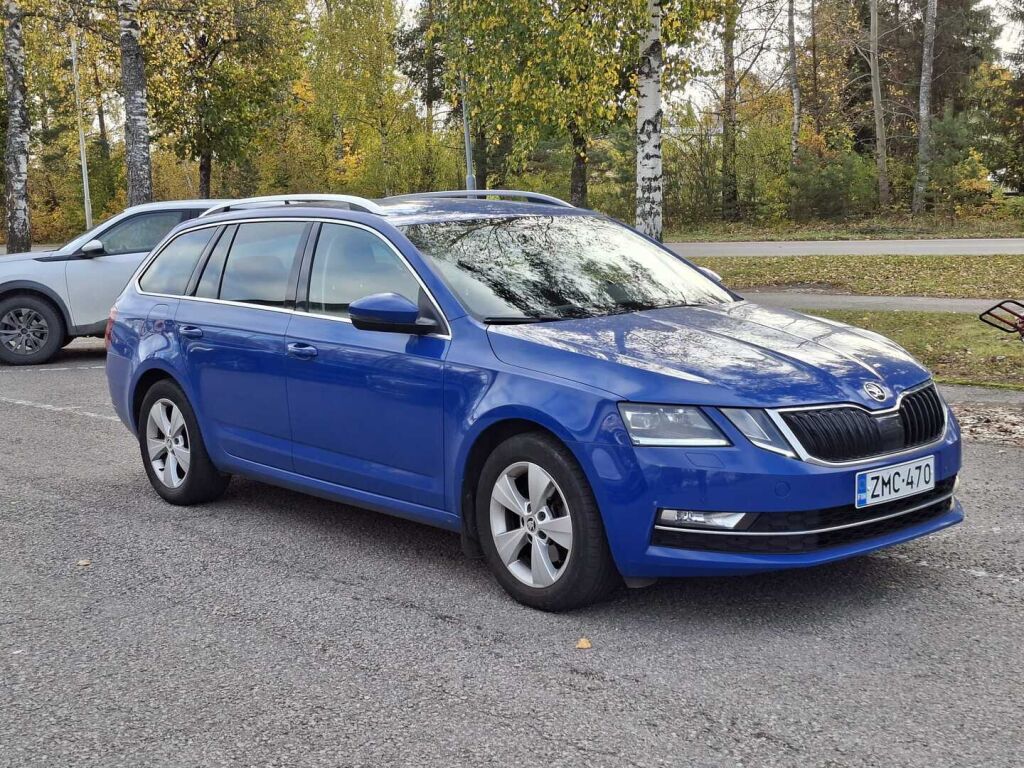 Skoda Octavia 2018 Sininen