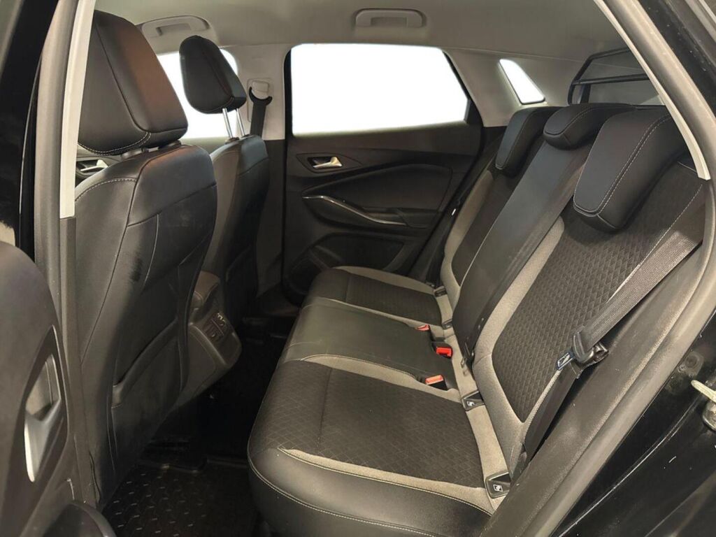 Opel Grandland X 2018 Musta