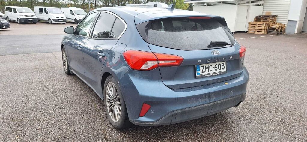 Ford Focus 2018 Sininen