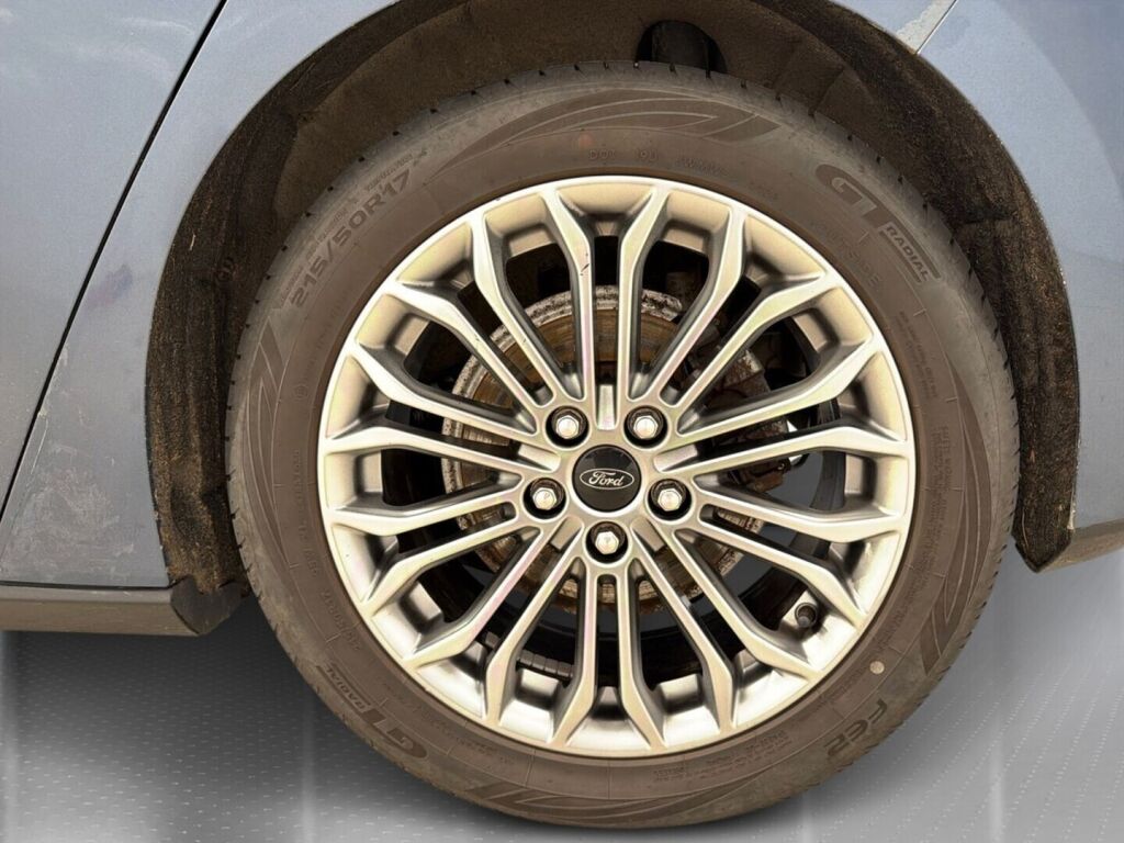Ford Focus 2018 Sininen