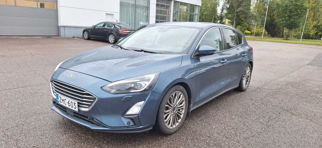 Ford Focus 2018 Sininen