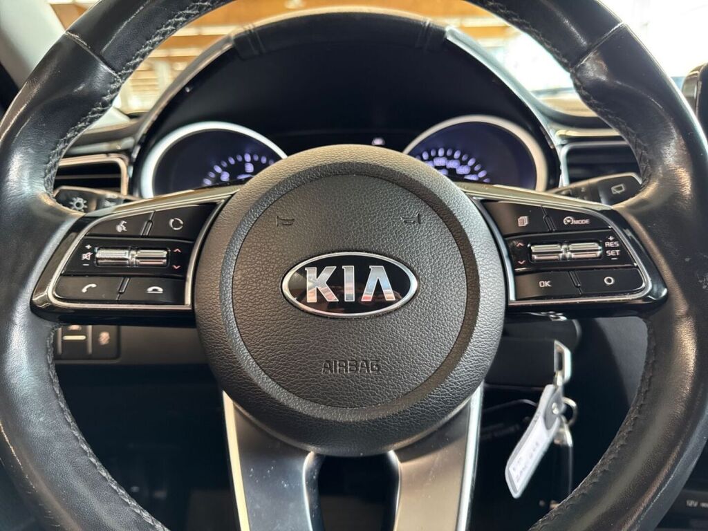 Kia Ceed 2018 Metallinhohto Harmaa