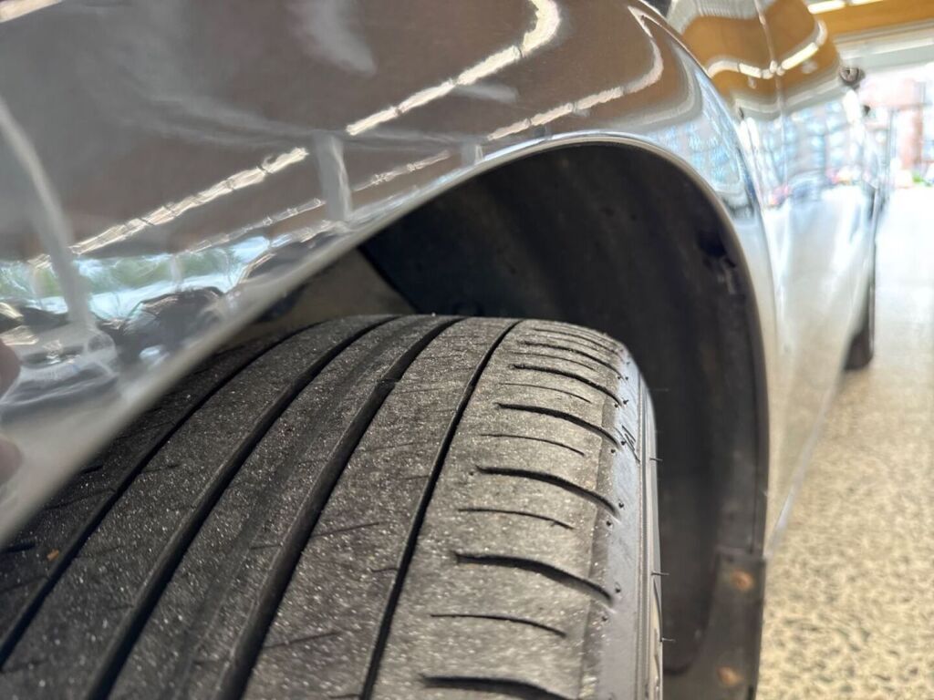 Kia Ceed 2018 Metallinhohto Harmaa