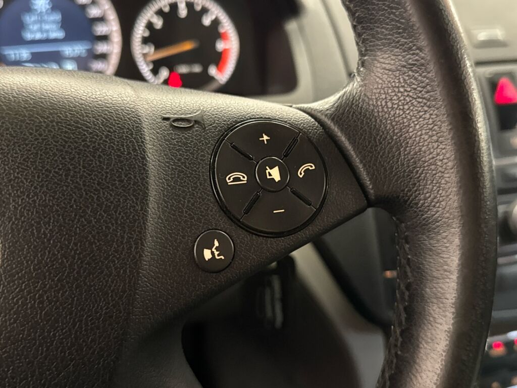 Mercedes-Benz C 2008 Musta