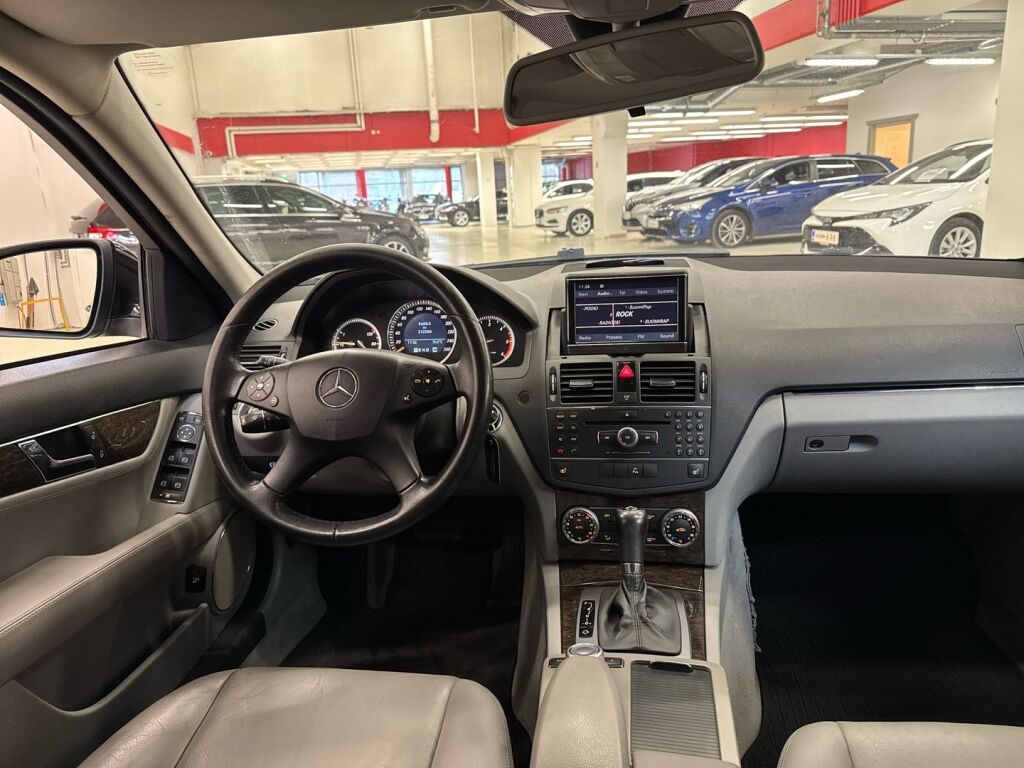 Mercedes-Benz C 2008 Musta