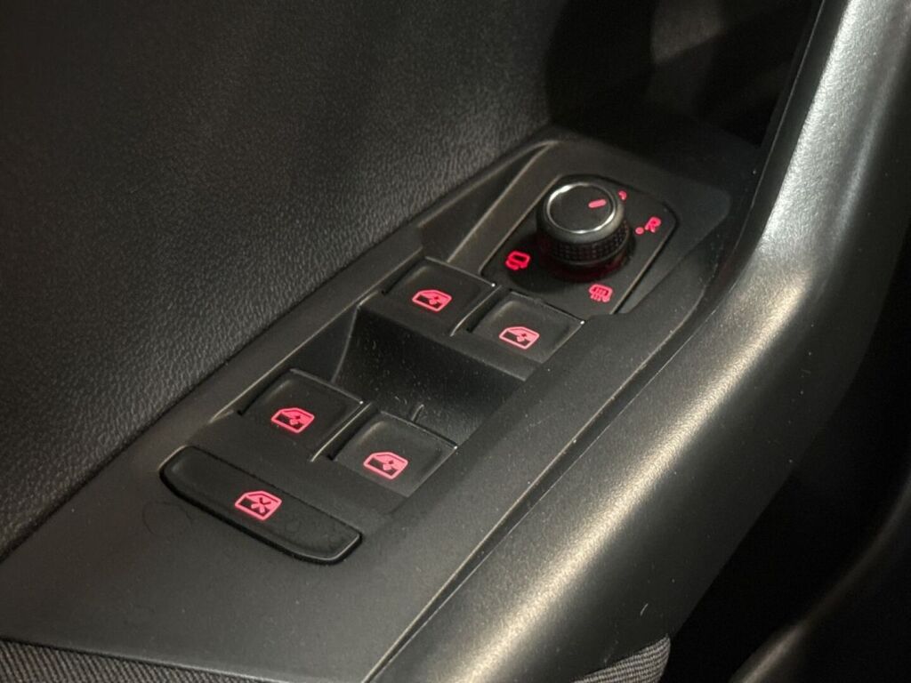 Volkswagen Polo 2018 Sininen